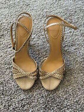 Authentic Chloe Beige Snakeskin Strappy Heeled Sandals 5.5 luxury minimalist
